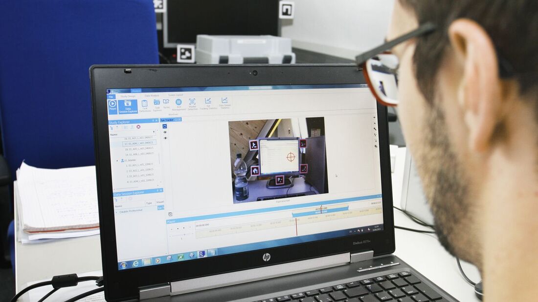 Rosarote Brille gegen Eyetracker getauscht