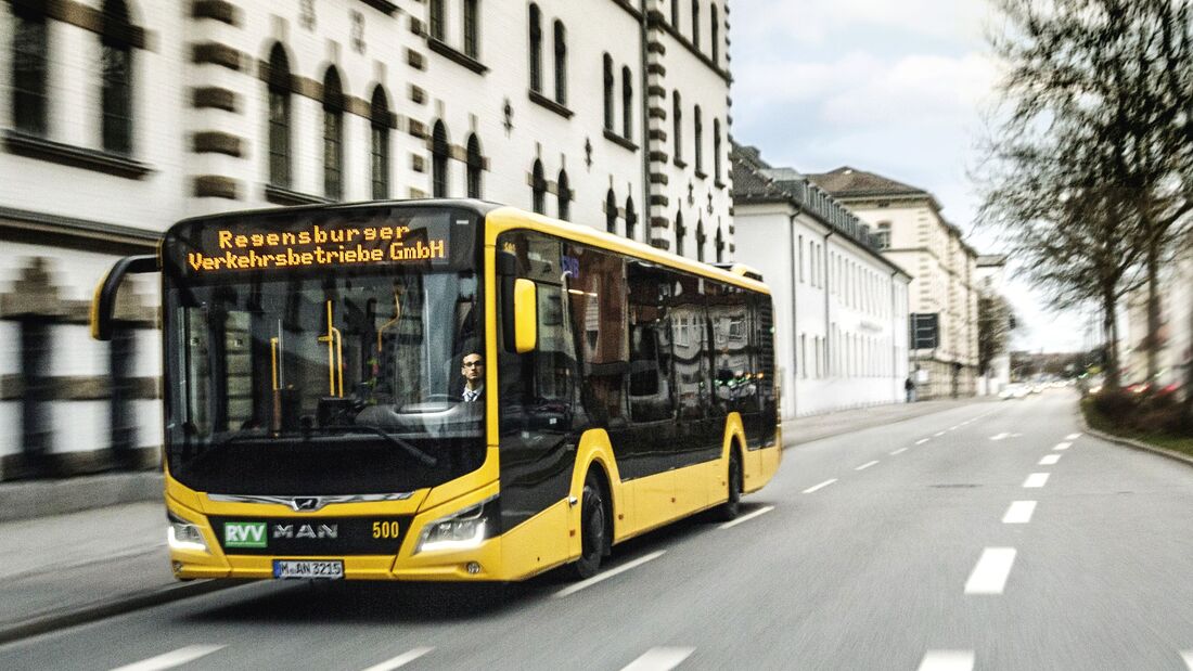 Bus-Sparte voll auf Spur