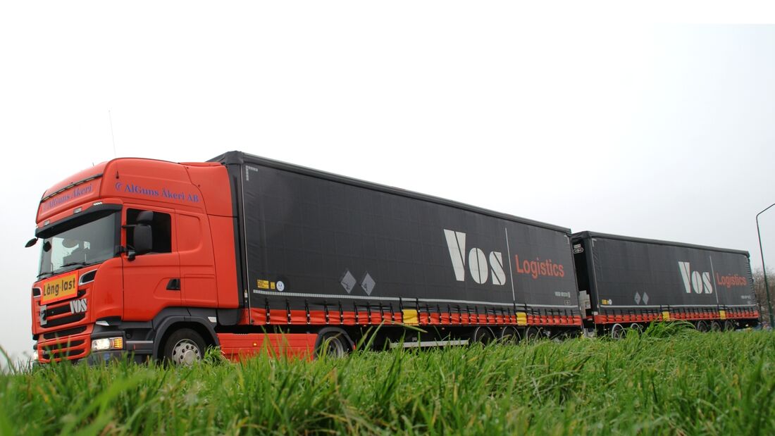Feldversuch mit 32-Meter-Lkw startet