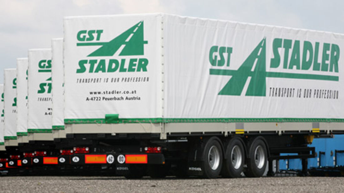 100 bahnverladbare Coilsattelauflieger an GST Stadler geliefert