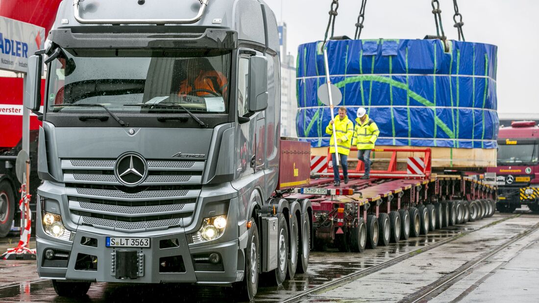 Bürokratie bremst Schwertransporte