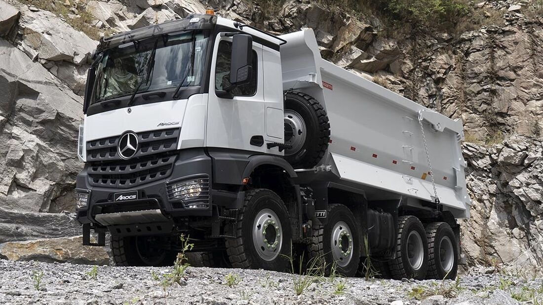 Arocs 8x4 in eigener Version