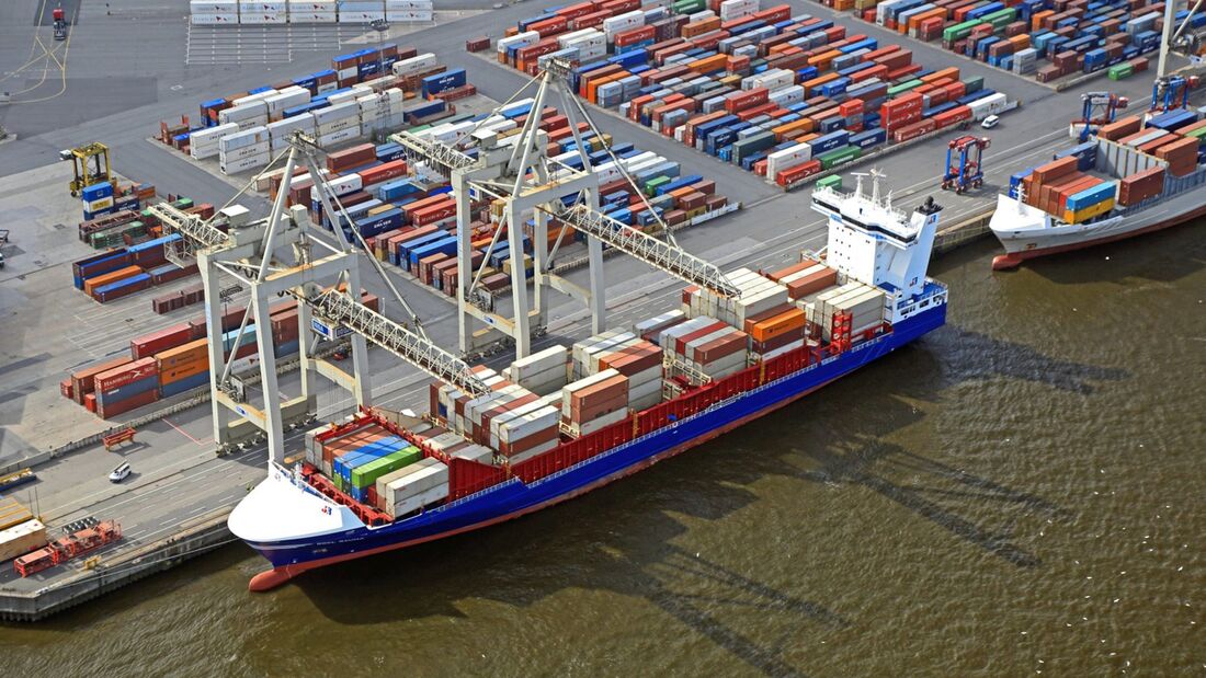 Containerumschläge nehmen ab