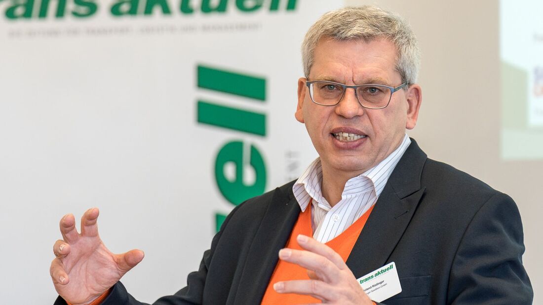 Rüdinger vertritt Landverkehr beim DSLV