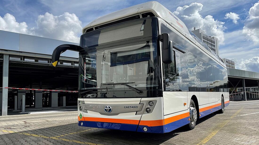 Erster H2-Bus eingetroffen