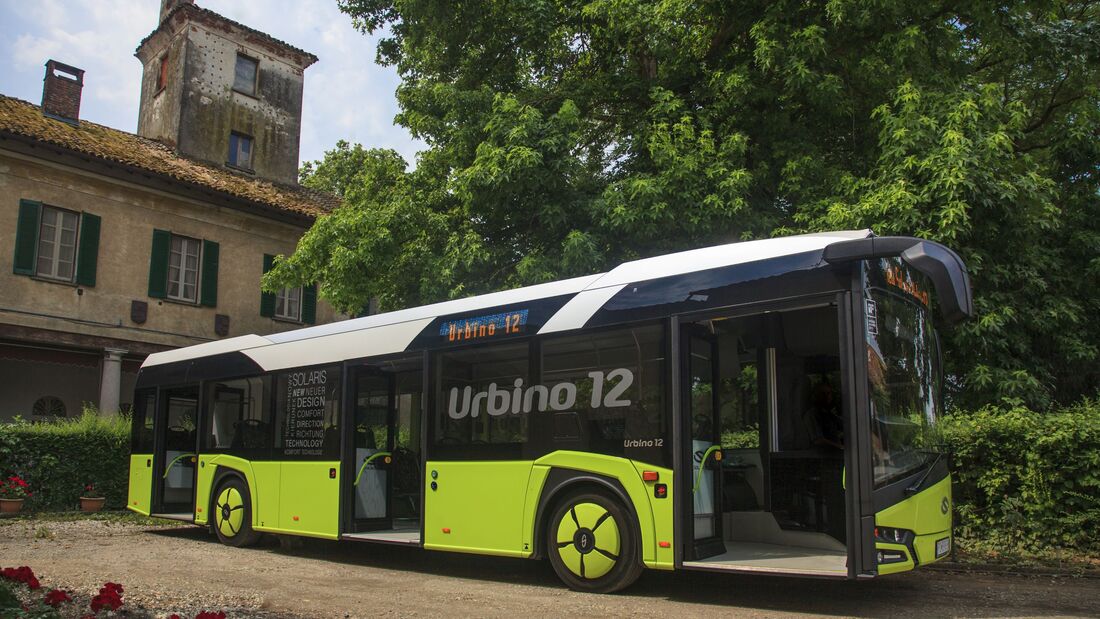 Urbino 12 im Urlaubsparadies
