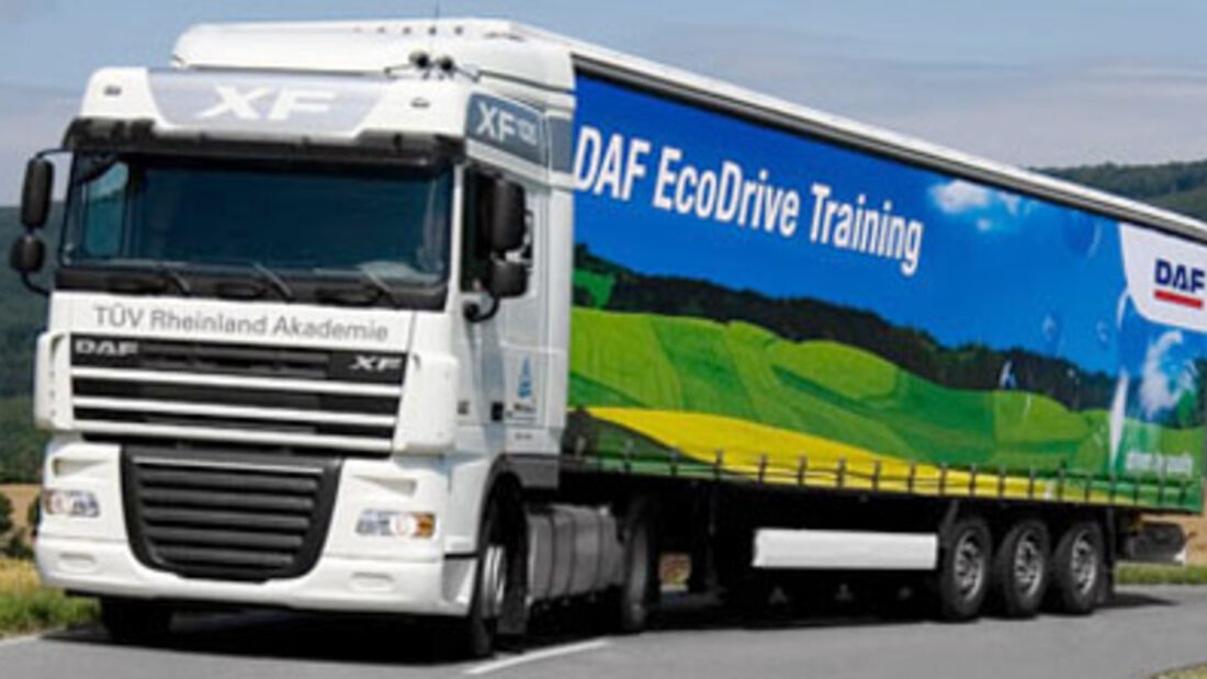 DAF bietet für alle Baureihen EEV Motoren an