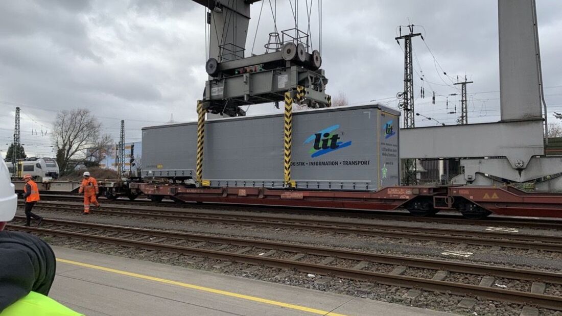 Spezialtrailer für die Schiene