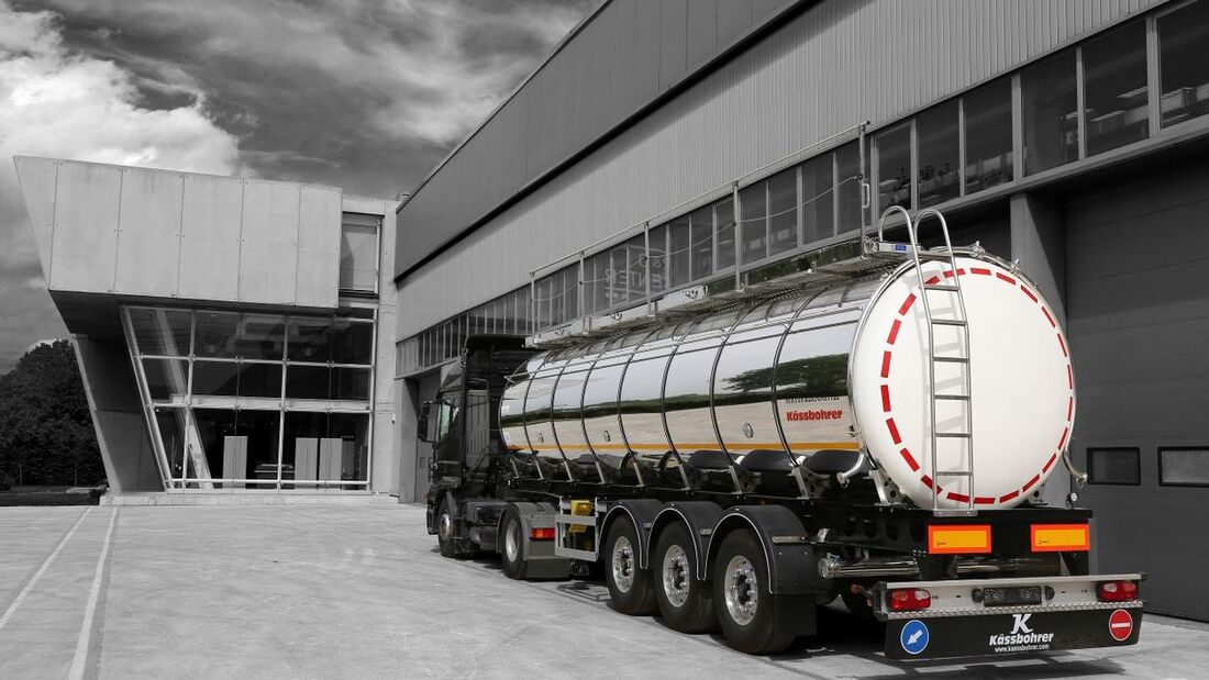 Neuer Tanksattelauflieger für  Lebensmittel