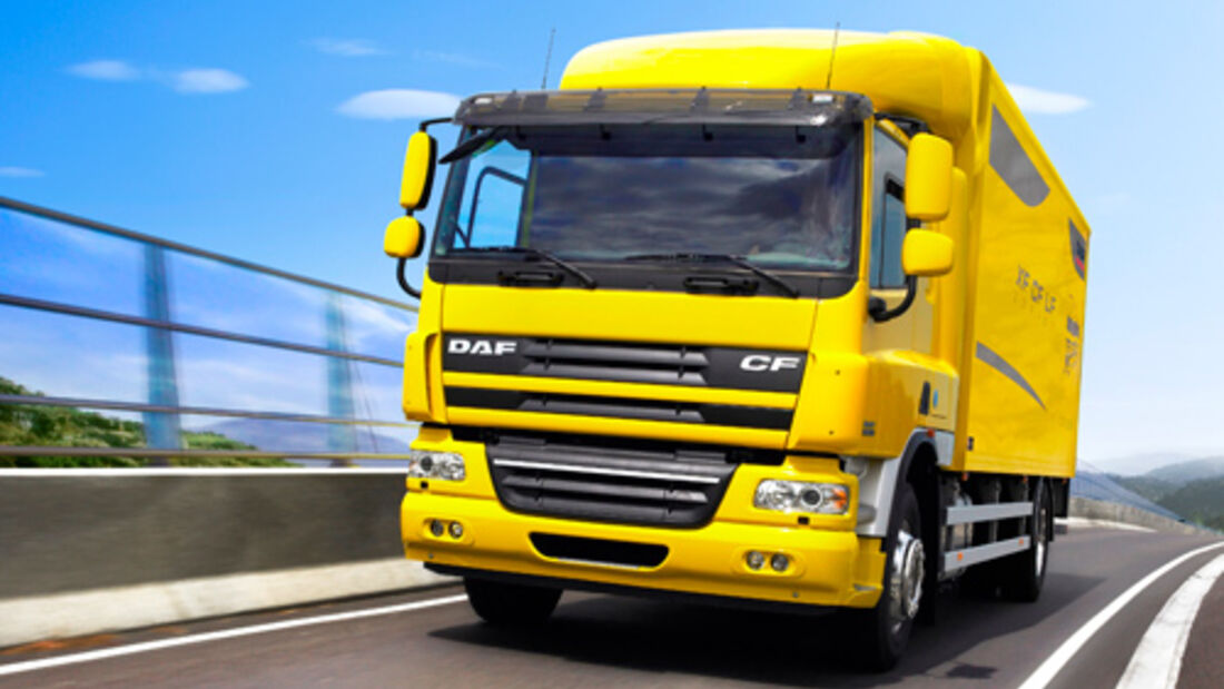 DAF liefert ersten CF und XF105 mit EEV-Dieselmotoren aus