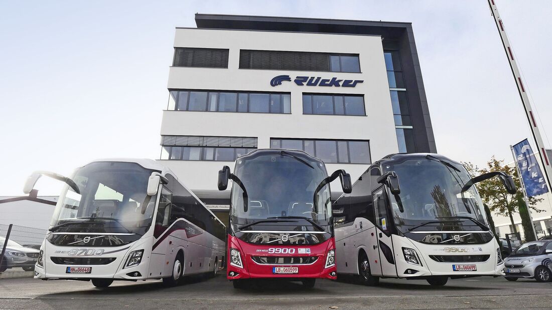 Reisebusse im Fahrbericht