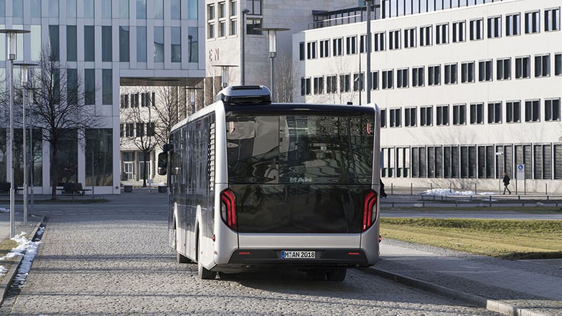 800 Hybridbusse ausgeliefert