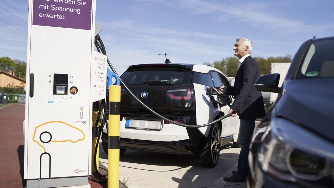 Innogy entwickelt Zähler für Schnellladesäulen