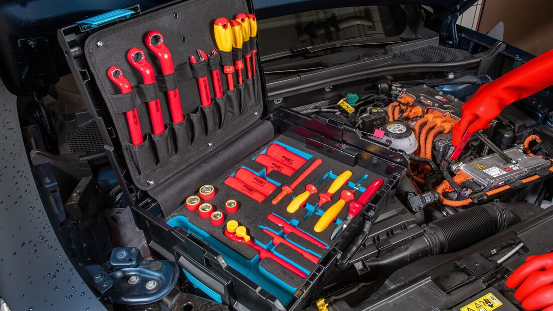 Werkzeugsatz für Elektro-Services