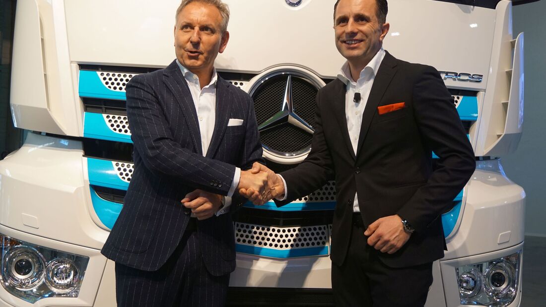 Nächster eActros geht an Schmitt Logistik