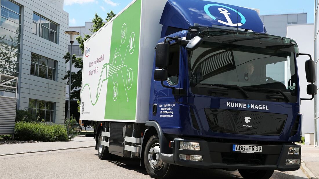 1.200 Ladepunkte für schwere E-Lkw nötig
