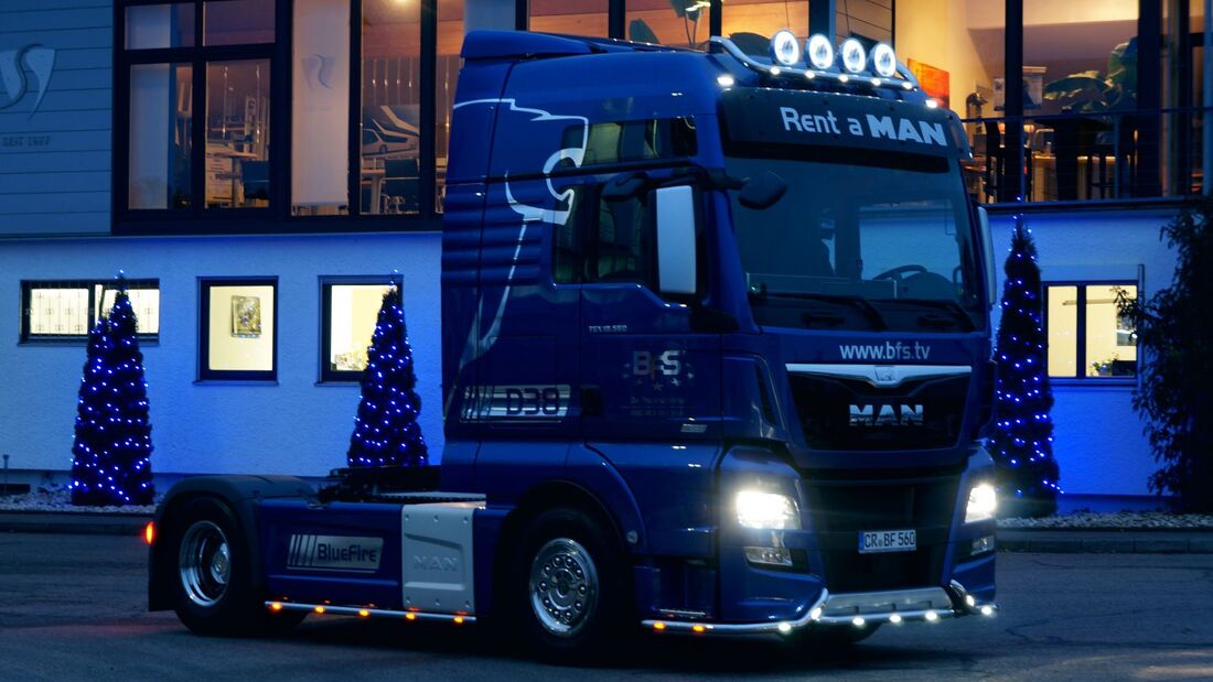 Sonderedition MAN TGX BlueFire am Start