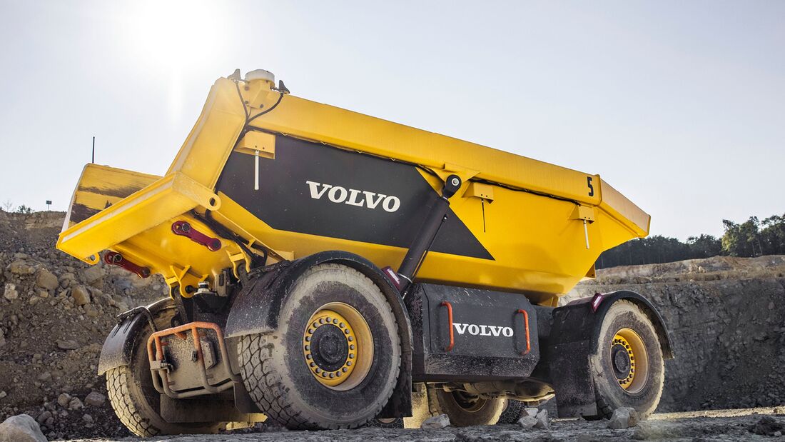 Autonome E-Dumper im Test
