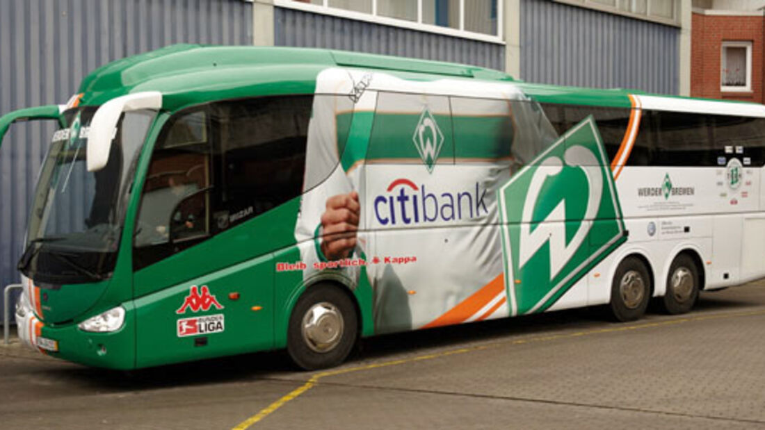 Werder Bremen mit Scania Mannschaftsbus
