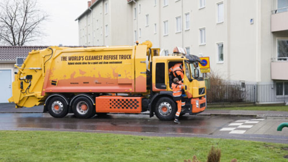 Das erste Hybrid-Entsorgungsfahrzeug der Welt in Schweden vorgestellt