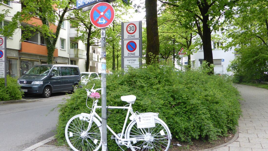 BGL: Abbiegeassistent muss Pflicht werden