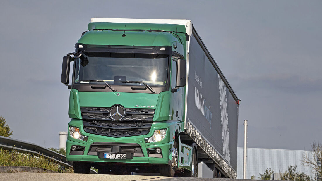 Actros mit neuem Gesicht