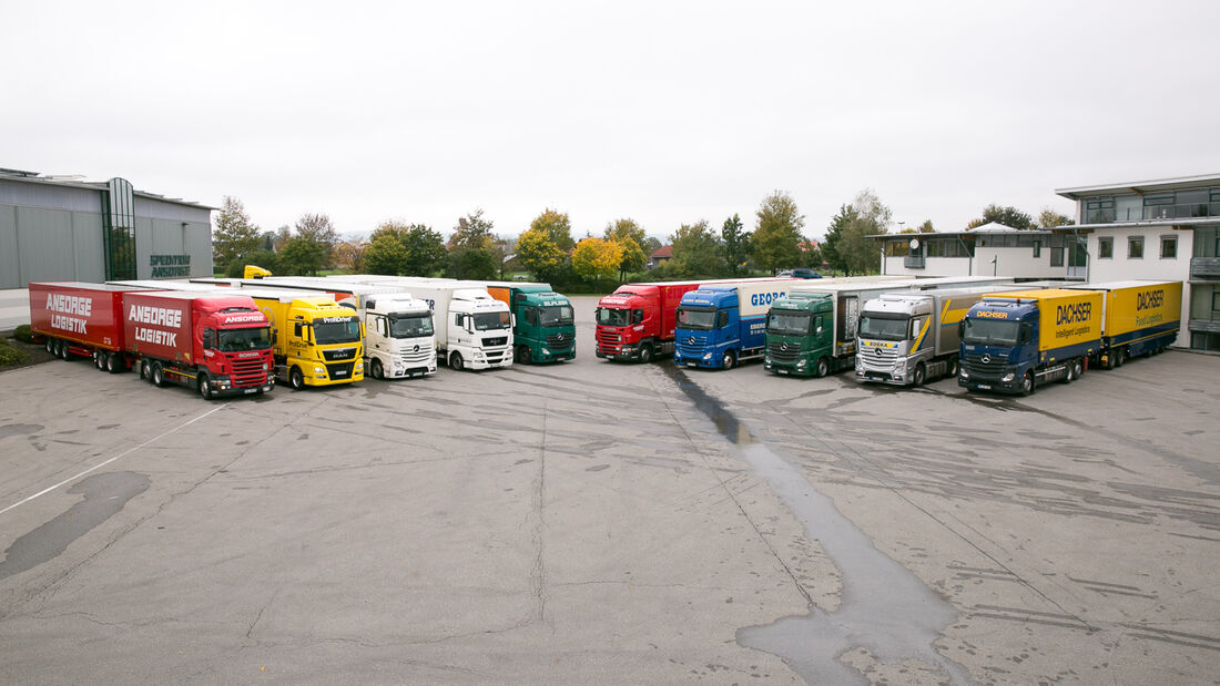 Große Lang-Lkw-Parade bei Ansorge