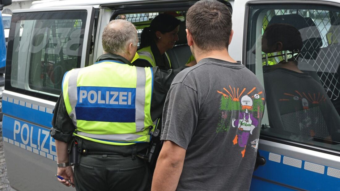 mit Götz Bopp Falsche Urlaubsbescheinigung Kontrolle BAG polizei