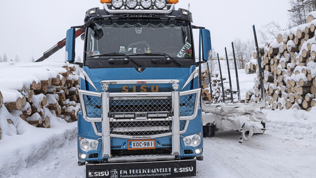 sisu, skandinavien, finnland, 90 tonnen, schwertransport, holz, timber, lumber
