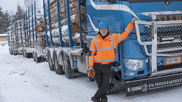 sisu, skandinavien, finnland, 90 tonnen, schwertransport, holz, timber, lumber