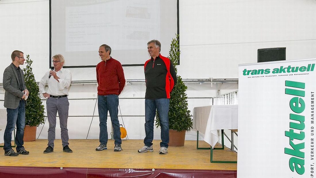 trans aktuell läuft, 11. Auflage, bei Ansorge Logistik, Diskussionsrunde, Matthias Rathmann, Manfred Kuchlmayr, Peter Lüttjohann und Wolfgang Thoma (v.l.) 