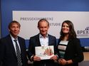 v. l. n. r. Dr. Klaus Esser (Autor der KEP-Studie 2024, KE-CONSULT Kurte&Esser GbR), Marten Bosselmann (Vorsitzender, Bundesverband Paket- und Expresslogistik), Elena Marcus-Engelhardt (Leiterin Kommunikation und Politik, Bundesverband Paket- und Expresslogistik)